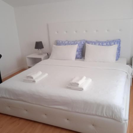 Home Away From Home Skopje Esterno foto